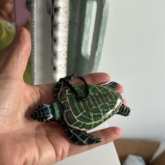 Artisan Made Wooden Turtle Ornament NWT - Picture 3 of 6